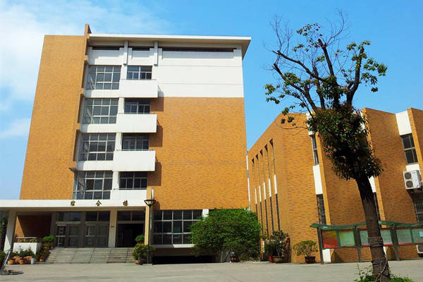 建筑能耗監(jiān)測(cè)系統(tǒng)存儲(chǔ)管理服務(wù)器的基本介紹!(圖1) 建筑能耗監(jiān)測(cè)系統(tǒng)存儲(chǔ)管理服務(wù)器的基本介紹!(圖1)